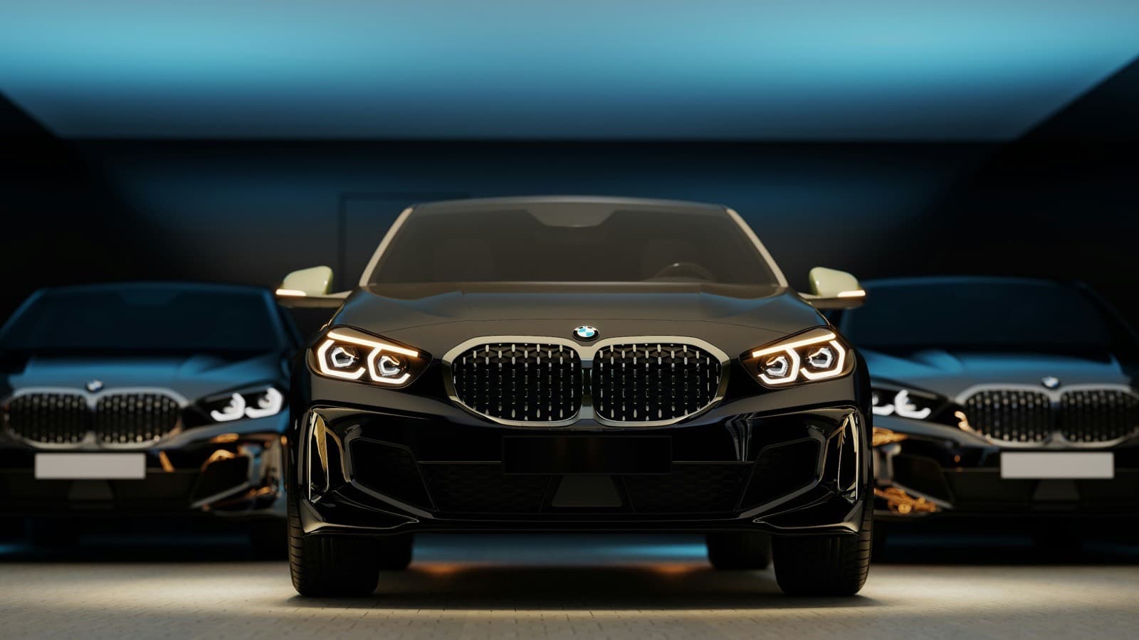 Trois BMW noires alignées dans un showroom sombre éclairé en bleu
